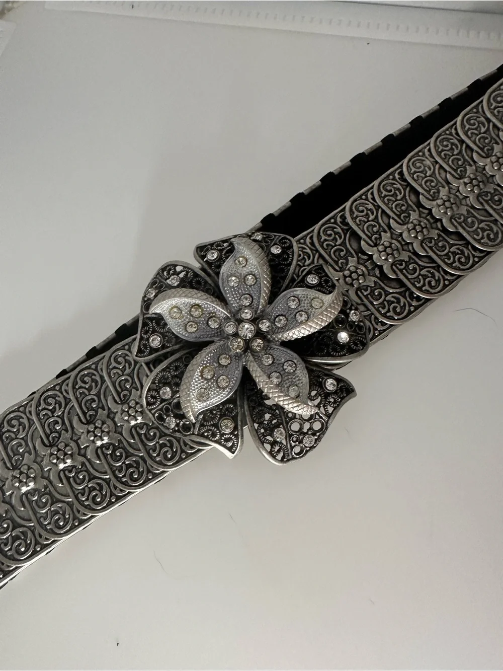 N/A elegant silver